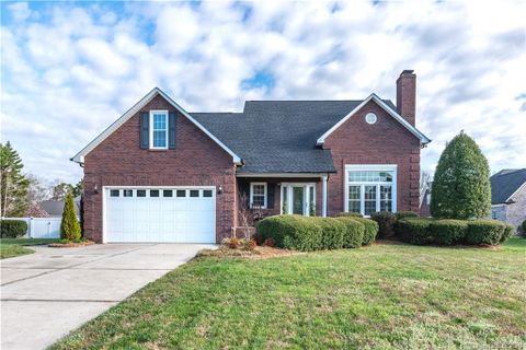 4813 Sherborne Drive sold home in Clare Haven, Harrisburg, NC
