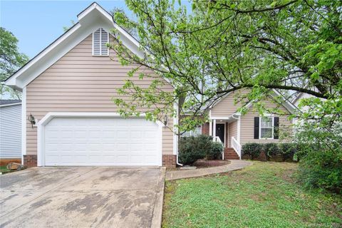 7424 Hubbard Woods Road sold home in Hubbard Woods, Charlotte, NC