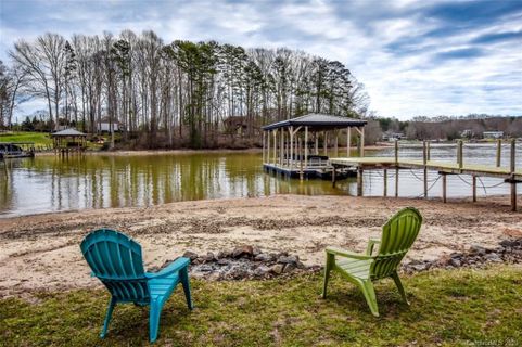 Previously sold for $560,000