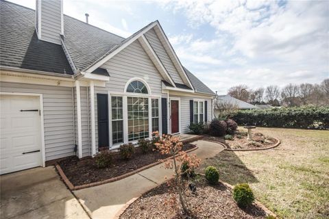 1135 Nw Forrest Ridge Drive