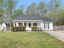 524 Lisa Carol Drive sold home in Mooresville, SC