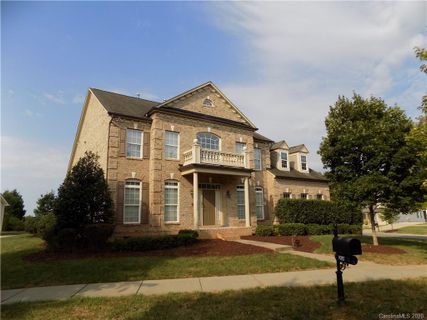 15203 Skypark Drive 51