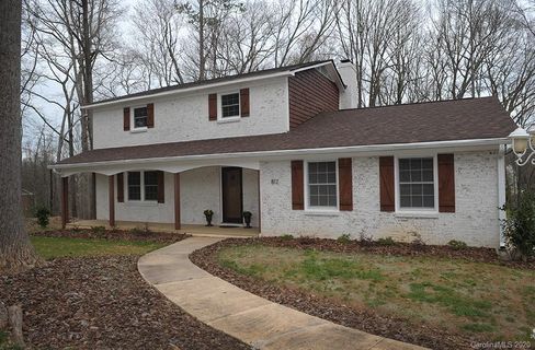 812 Pine Hill Drive