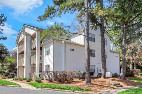 1052 Churchill Downs Court G