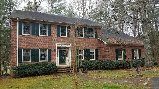 105 Arrow Place