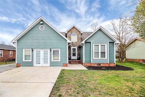 5001 Jacquelyne Drive