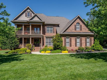 2202 Highland Forest Drive