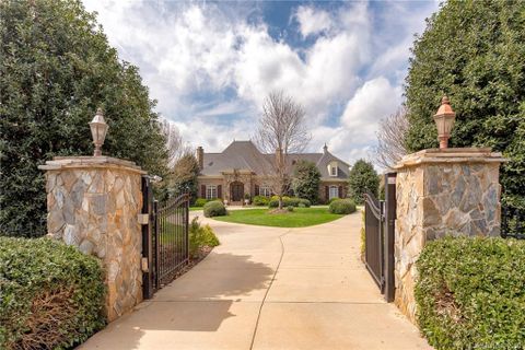 2710 Crane Road