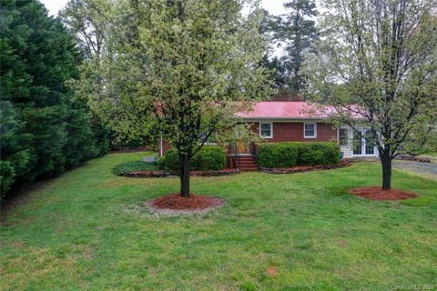 527 Prospect Church Road sold home in Greenwood Park, Albemarle, NC