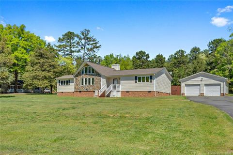 2757 Shandon Road sold home in Spring Valley, Rock Hill, SC