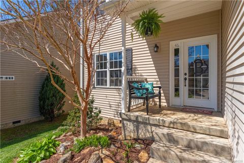 46 Woodcreek Circle