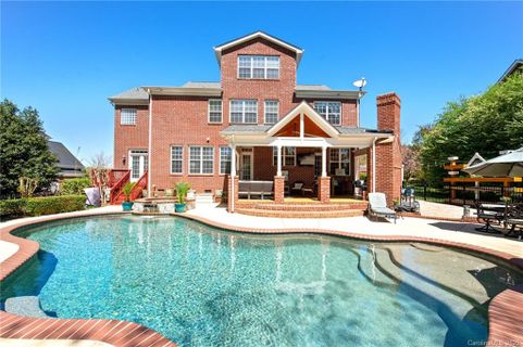700 Castlestone Lane