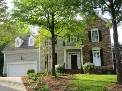 10405 Golden Leaf Court