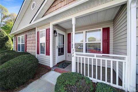 222 Baldwin Court