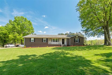 Previously sold for $260,000