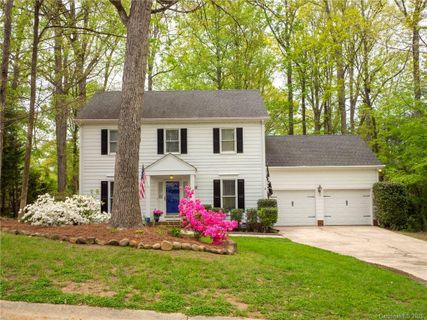 1136 Long Paw Lane