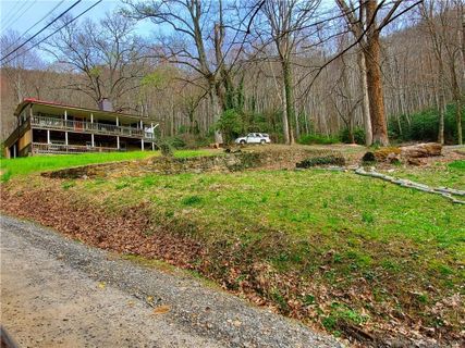 251 Summer Haven Road 46, 44 and 42 sold home in Summer Haven, Swannanoa, NC