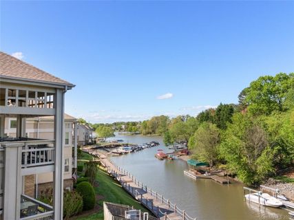 108 Pier 33 Drive 409