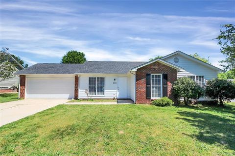 1800 Travis Court