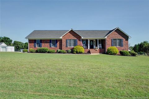 115 Chickasaw Drive