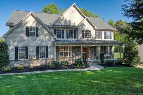104 Estate View Court