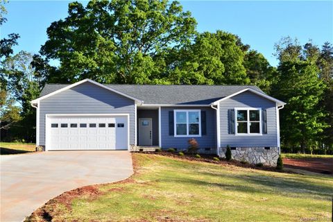 2415 Diane Street sold home in Bel Aire Estates, Morganton, NC
