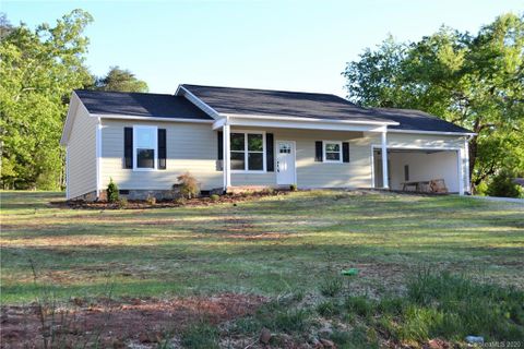 2435 Diane Street sold home in Bel Aire Estates, Morganton, NC