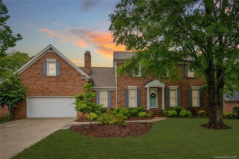 1220 Matthews Plantation Drive