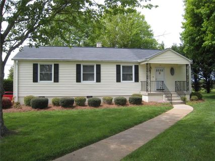 169 34th Street sold home in Westwood, Hickory, NC