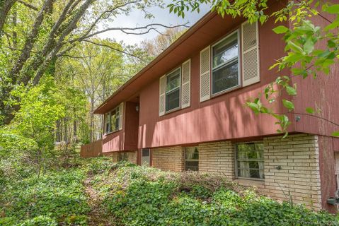 7 Lower Stradley Mountain Road