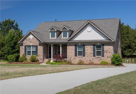 2033 Belle Regal Circle