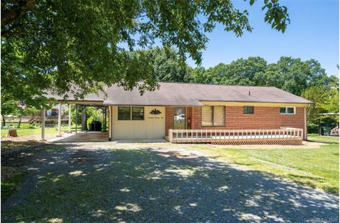 1709 Rhyne Carter Road