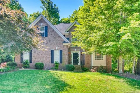 1002 Potters Bluff Road sold home in Potters Bluff, Wesley Chapel, NC