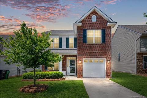 9317 Longstone Lane 370 sold home in Daventry At Southampton Commons, Charlotte, NC
