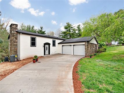 145 Forsythia Lane