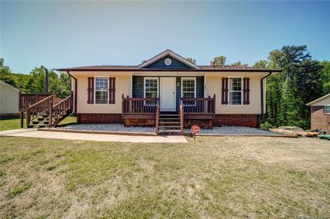 121 Hemlock Drive