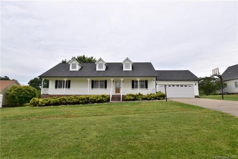 2545 Old Pond Drive