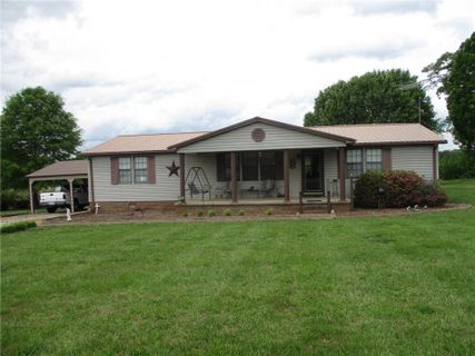 1637 Taylorsville Mfg Road sold home in Heritage Woods, Taylorsville, NC