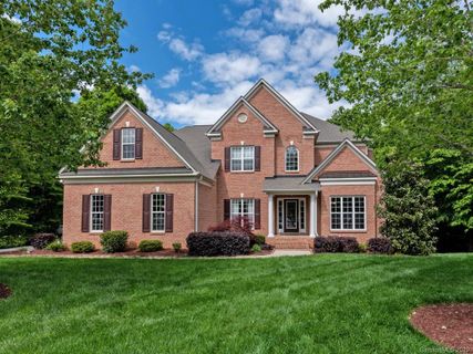 1245 Waynewood Drive