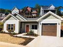 121 Chepstow Place sold home in Black Mountain, SC