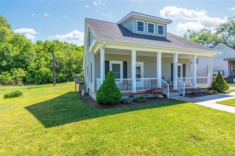 208 Catawba Avenue sold home in Pacific Mills, Hickory, NC
