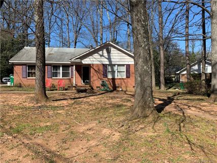816 Ascot Drive sold home in Pinecroft, Charlotte, NC