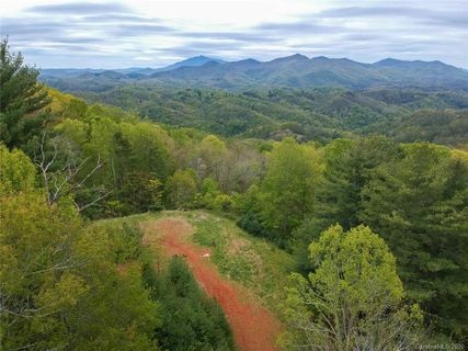 Tba Sunset Mountain Road sold home in Sunset Mountain, Bakersville, NC