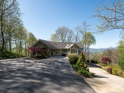 113 Goodson Spring Road sold home in Wolf Pen Meadows, Waynesville, NC