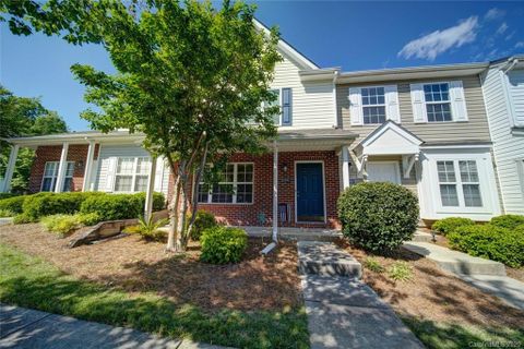 8067 Kennet Lane