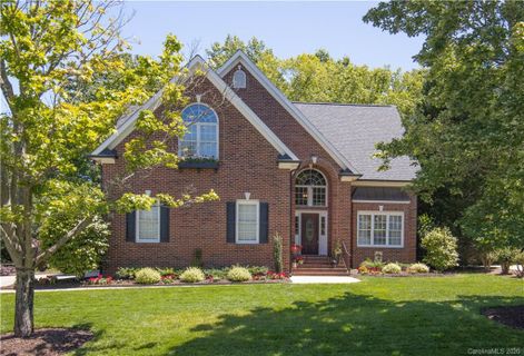2005 Ashworth Drive