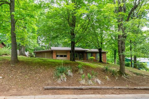 45 Evelake Drive