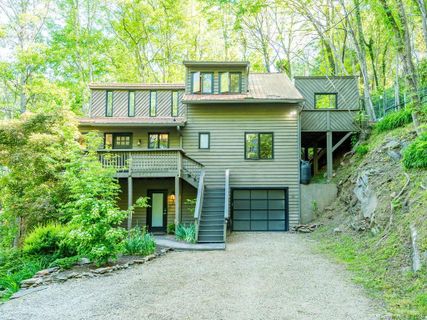 36 Mayflower Drive