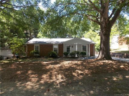 6308 Pineburr Road sold home in New Stonehaven, Charlotte, NC