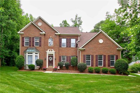 177 Lockerbie Lane